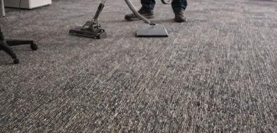 Commercial carpet cleaning service